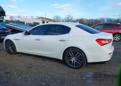 2015 Maserati Ghibli z USA, uszkodzony, nr VIN ZAM57XSA1F1162069